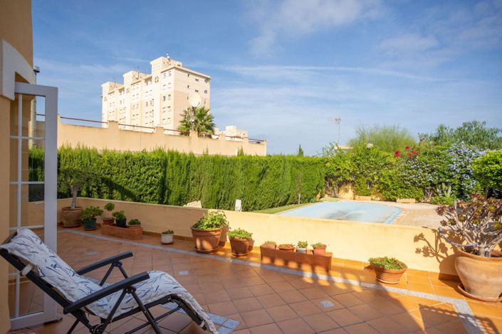 Image No.2-3 Bed Villa for sale