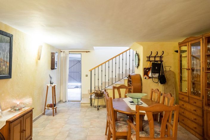 Image No.33-3 Bed Villa for sale