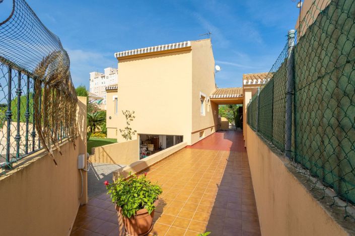 Image No.41-3 Bed Villa for sale