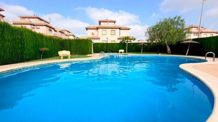 Image No.4-Villa de 2 chambres à vendre à Orihuela Costa