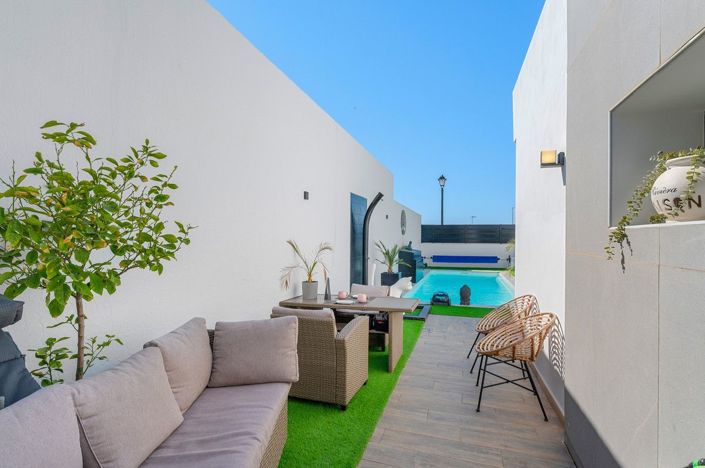 Image No.8-4 Bed Villa for sale