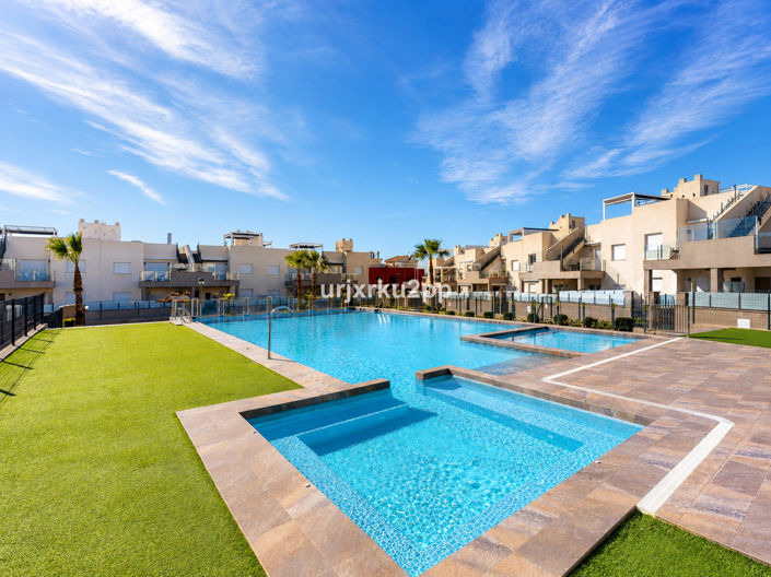 Image No.35-2 Bed Apartment for sale