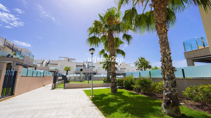 Image No.42-2 Bed Apartment for sale