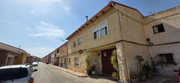 Image No.3-5 Bed Townhouse for sale