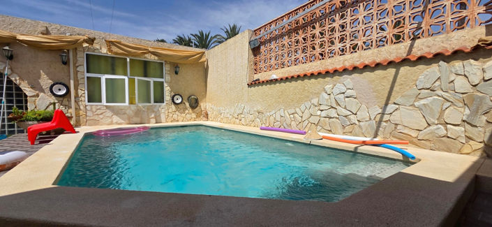 Image No.4-5 Bed Townhouse for sale