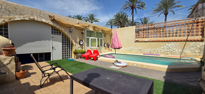 Image No.7-5 Bed Townhouse for sale