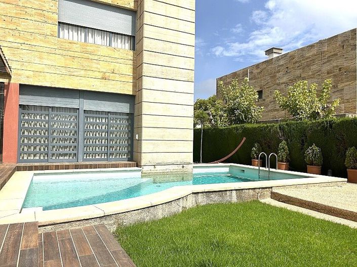 Image No.28-4 Bed Villa for sale