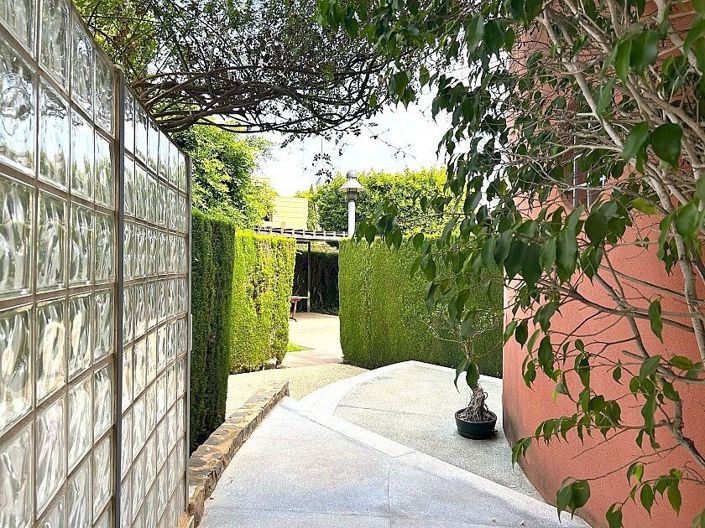 Image No.32-4 Bed Villa for sale
