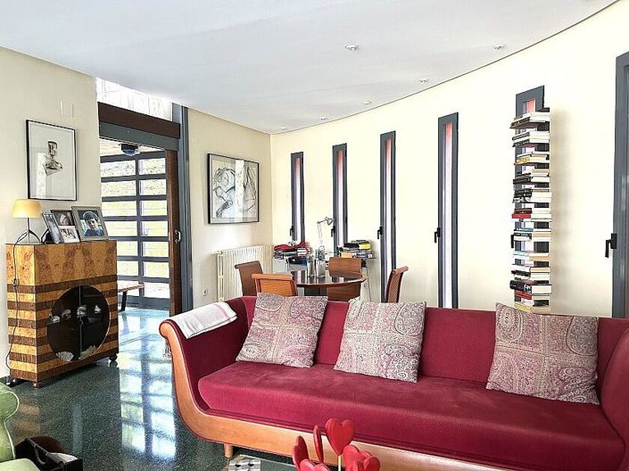 Image No.9-4 Bed Villa for sale