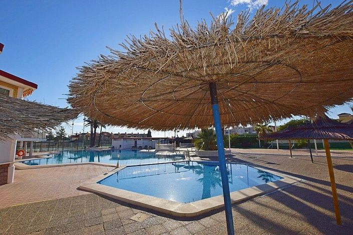 Image No.2-Villa de 3 chambres à vendre à Torrevieja