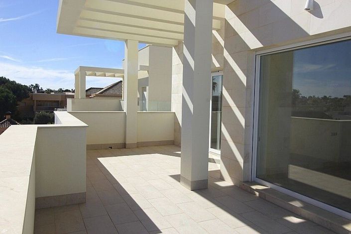 Image No.10-5 Bed Villa for sale