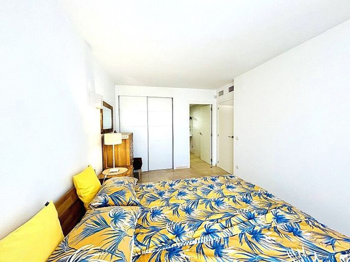 Image No.12-2 Bed Apartment for sale