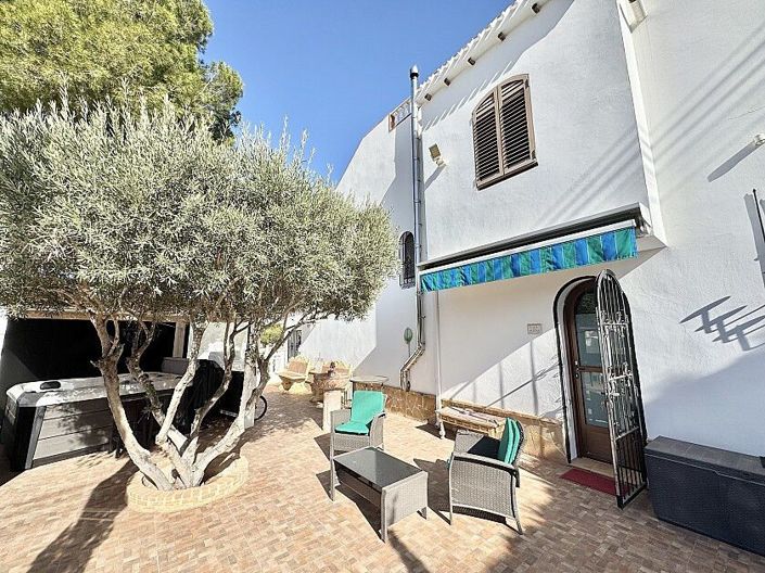 Image No.11-Villa de 4 chambres à vendre à Orihuela Costa