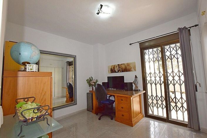 Image No.25-6 Bed Villa for sale