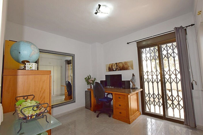 Image No.25-6 Bed Villa for sale