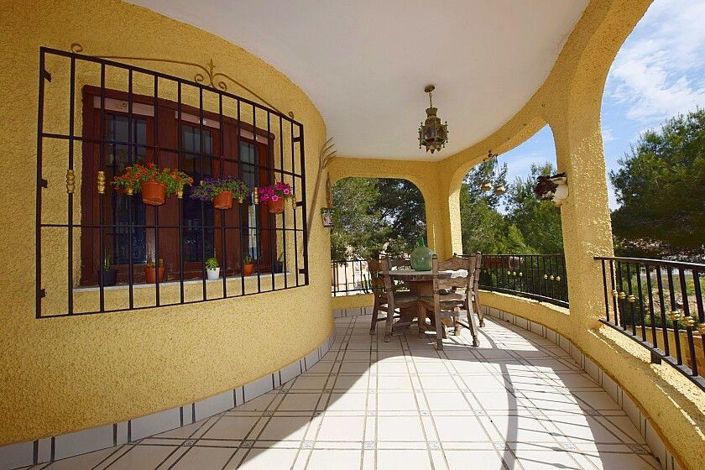 Image No.5-6 Bed Villa for sale