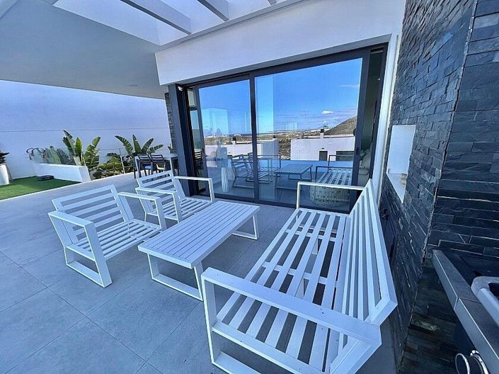 Image No.8-3 Bed Villa for sale