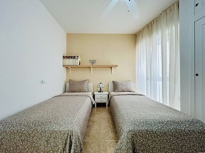 Image No.18-3 Bed Apartment for sale
