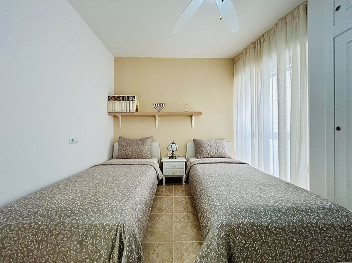 Image No.18-3 Bed Apartment for sale