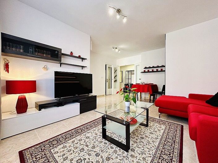 Image No.2-3 Bed Apartment for sale