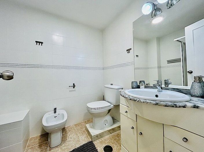 Image No.21-3 Bed Apartment for sale