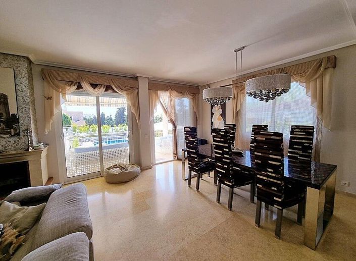 Image No.10-5 Bed Villa for sale