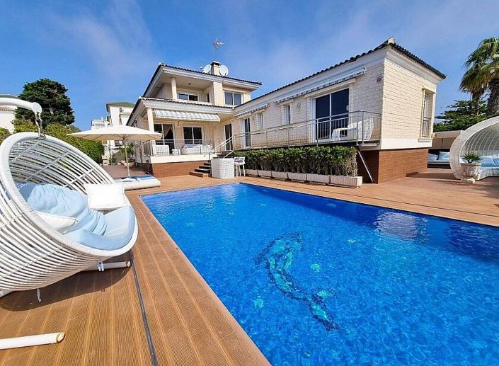 Image No.4-5 Bed Villa for sale