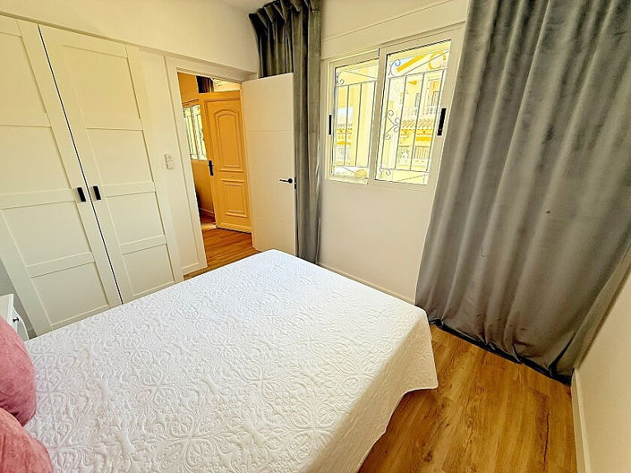 Image No.18-3 Bed Townhouse for sale