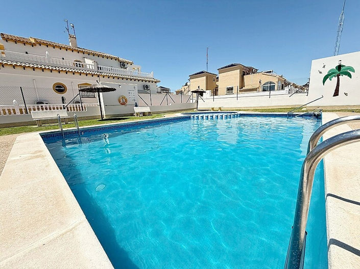 Image No.32-3 Bed Townhouse for sale