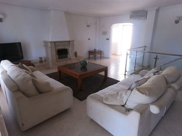 Image No.10-5 Bed Villa for sale