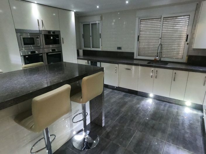 Image No.18-5 Bed Villa for sale