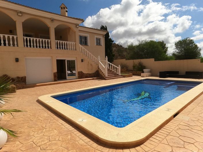 Image No.2-5 Bed Villa for sale