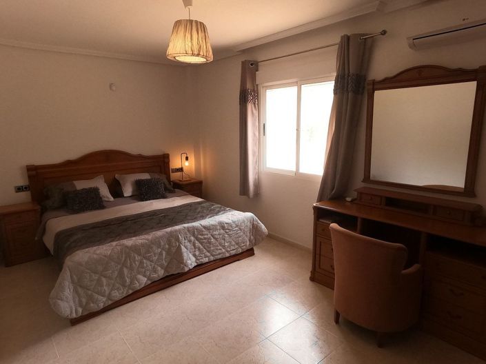 Image No.21-5 Bed Villa for sale