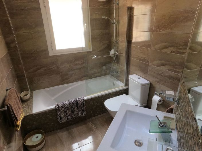 Image No.40-5 Bed Villa for sale