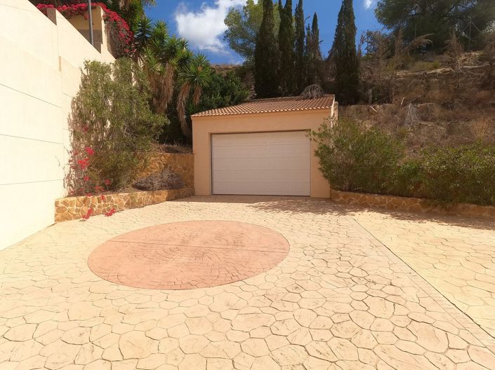 Image No.48-5 Bed Villa for sale