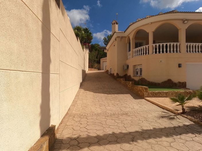 Image No.49-5 Bed Villa for sale