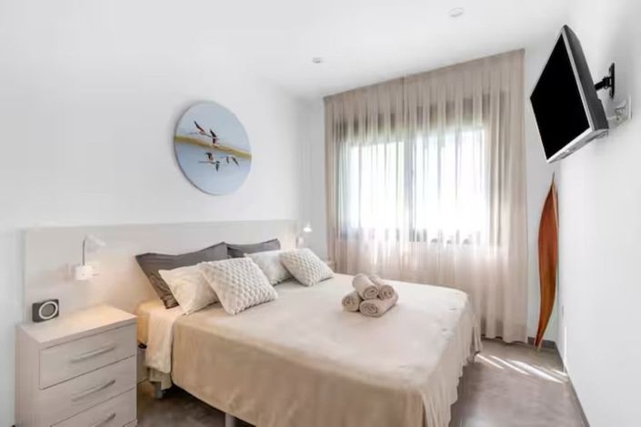 Image No.15-2 Bed Apartment for sale