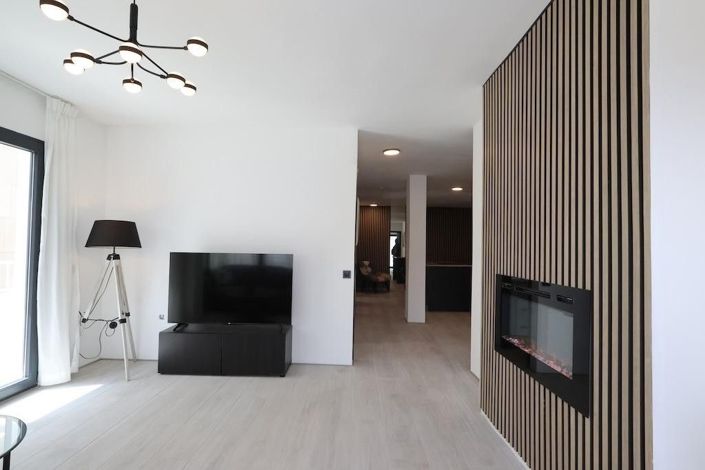 Image No.17-3 Bed Apartment for sale