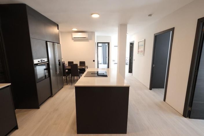 Image No.3-3 Bed Apartment for sale