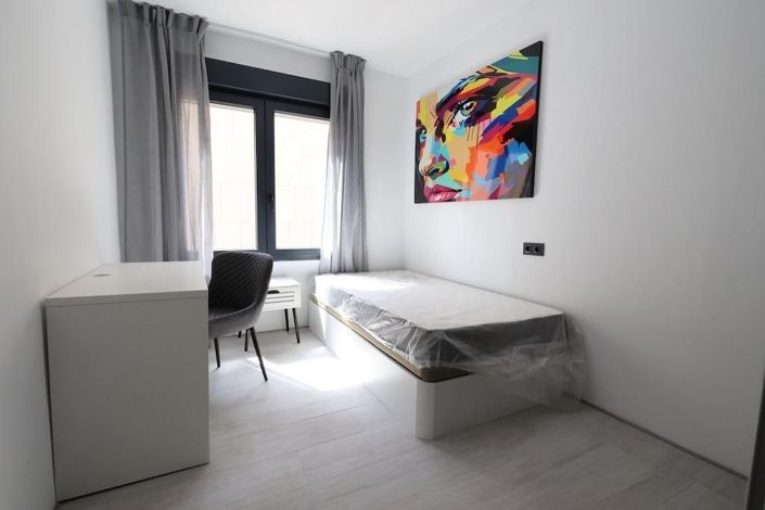 Image No.9-3 Bed Apartment for sale