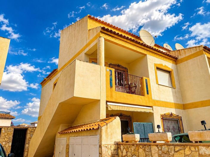 Image No.26-3 Bed Apartment for sale