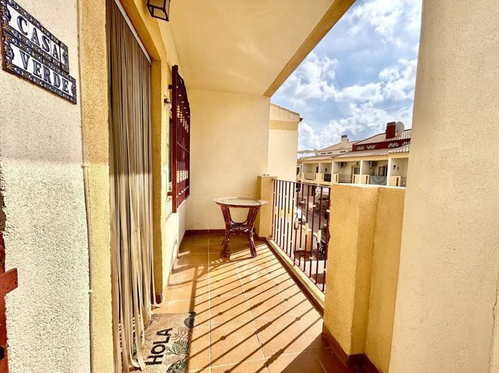 Image No.20-3 Bed Apartment for sale