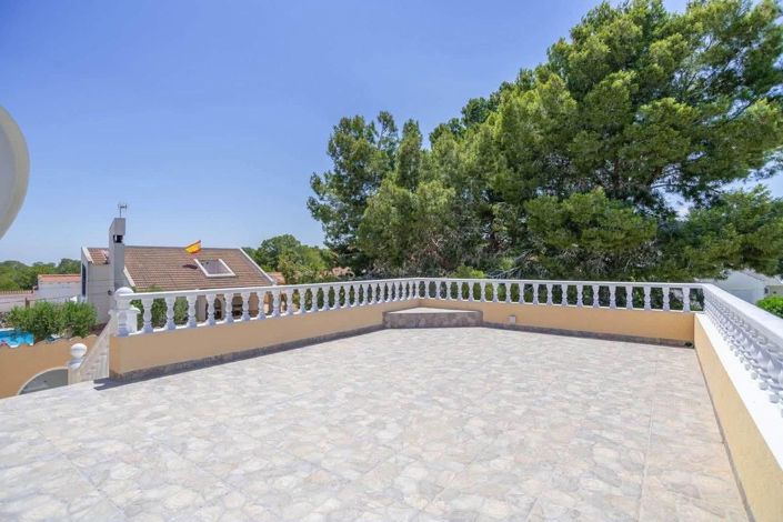 Image No.32-4 Bed Villa for sale
