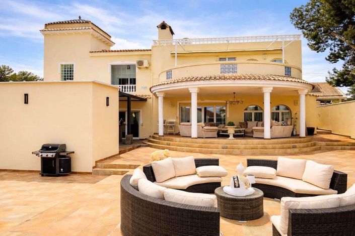 Image No.39-4 Bed Villa for sale