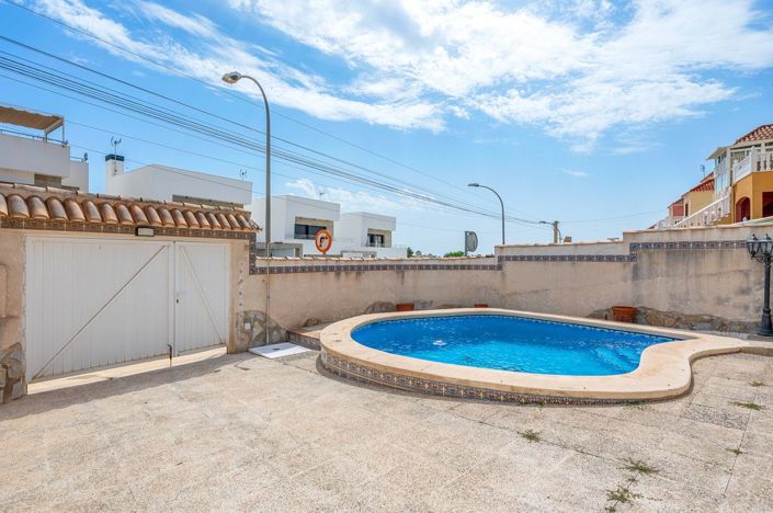 Image No.5-3 Bed Villa for sale