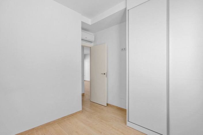 Image No.13-2 Bed Apartment for sale