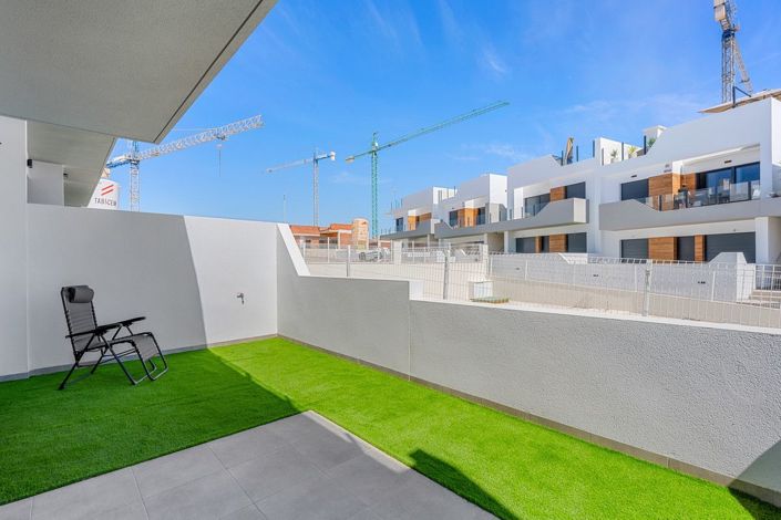 Image No.19-2 Bed Apartment for sale