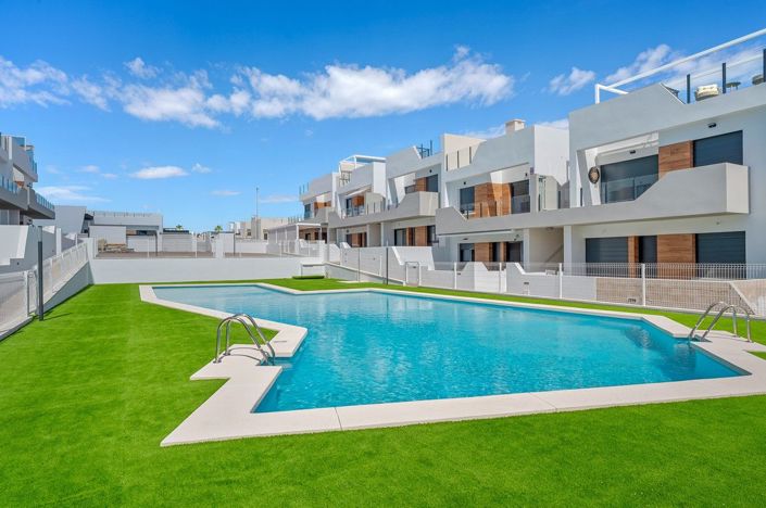 Image No.26-2 Bed Apartment for sale
