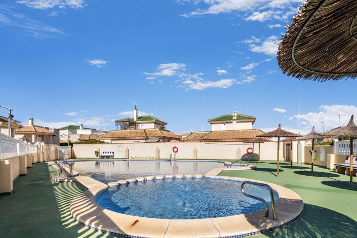 Image No.35-2 Bed Villa for sale
