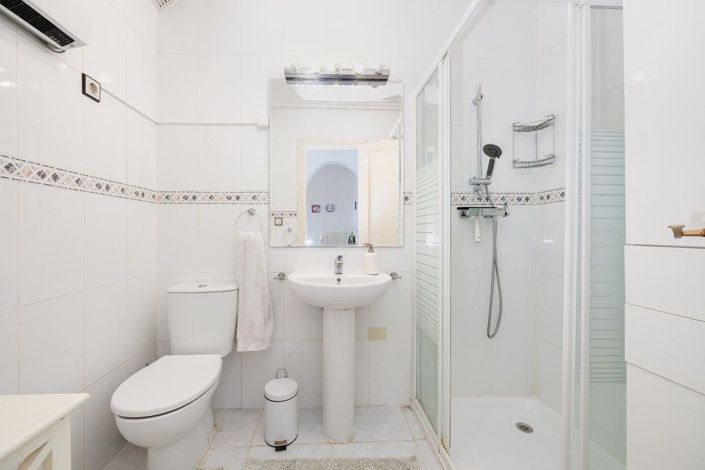 Image No.17-2 Bed Apartment for sale